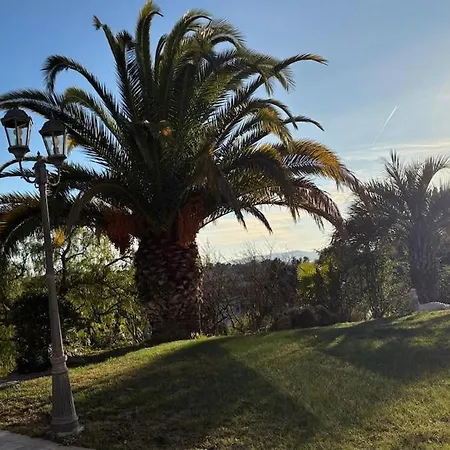 Rez De Jardin Dans Calme 100 M2 بيت للعطل *