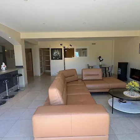بيت للعطل Rez De Jardin Dans Calme 100 M2 *